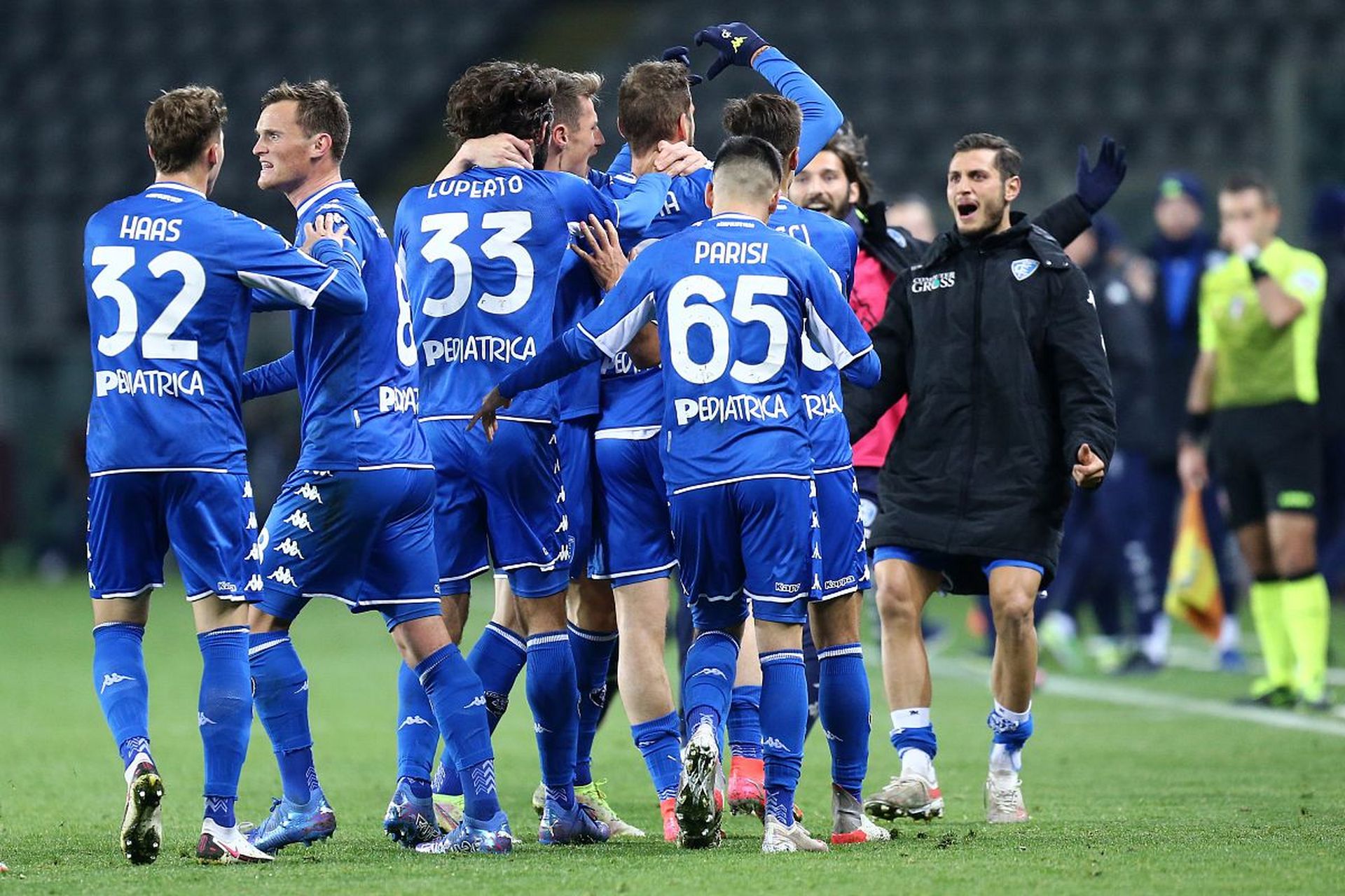 仅是对球员 仅是对球员